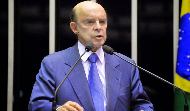 Governador em exercício do Rio, Francisco Dornelles diz esperar a liberação do empréstimo de R$ 1 bilhão do Banco do Brasil, negociada há quase dois meses, e garante que o judiciário será pago esta semana, com dinheiro da arrecadação; “Não teríamos como pagar ao funcionalismo hoje. Agora, no dia 10, a arrecadação já terá efeitos do aumento de alíquotas”; ‘A situação é trágica. Nunca vi nada igual no Brasil nem no estado. Eu tenho a impressão de que Pezão resistiu um pouco a pedir um aumento de impostos’, disse 