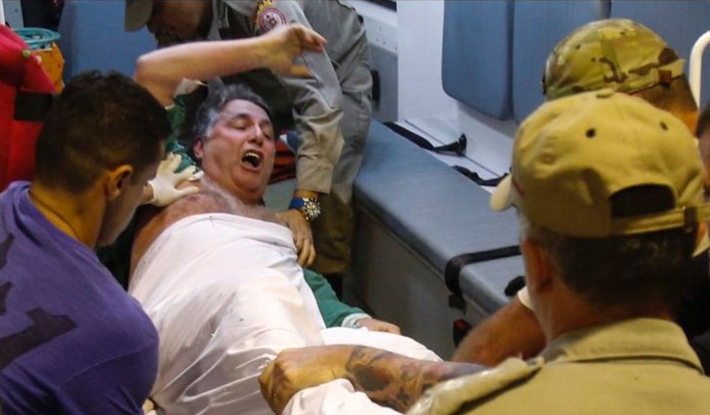 Ministra Luciana Lossio, do Tribunal Superior Eleitoral (TSE), determinou nesta sexta-feira, 18, que o ex-governador do Rio Anthony Garotinho (PR) seja transferido do complexo penitenciário de Gericinó, em Bangu, para um hospital; magistrada criticou a decisão do juiz Glaucenir Silva de Oliveira, que decidiu pela transferência de Garotinho; ministra disse que não cabe ao juiz avaliar o quadro clínico do ex-governador, que é cardíaco; "Atitude, a meu ver, em tudo temerária, ante o risco de grave à integridade física do custodiado", diz a ministra na decisão