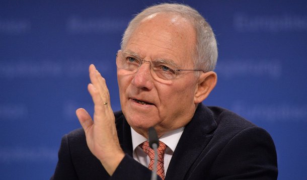 "Precisamos enviar uma mensagem clara para o mundo: estamos muito preparados para ajudar, mostramos que estamos, mas nossas possibilidades também são limitadas", disse Wolfgang Schaeuble, ministro alemão de Finanças, em entrevista à emissora de televisão ARD