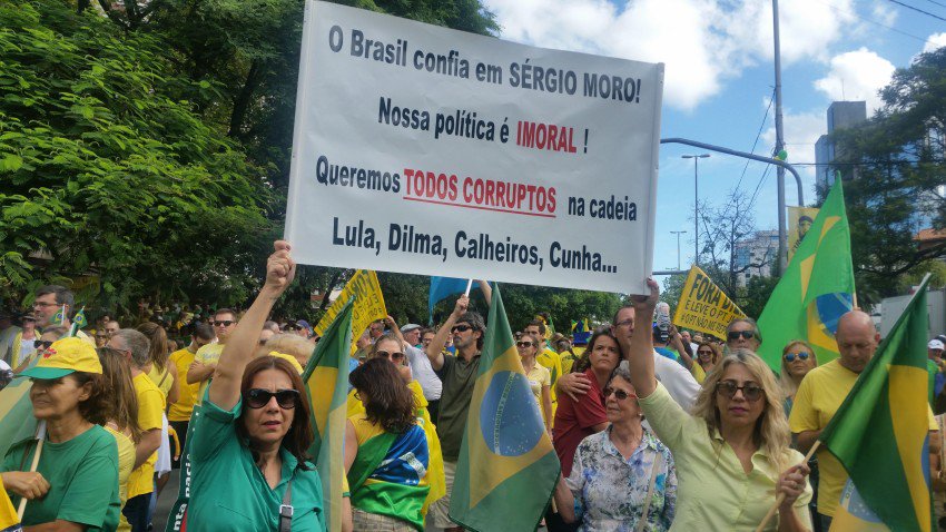 Parece que tirar Dilma, prender Lula e acabar com PT solucionaria tudo, seguraria inclusive o ímpeto da Lava Jato. Necessidade para que alguns políticos se salvem e, com discrição, cumpram o papel que a imprensa e a elite deles querem