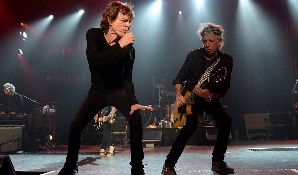 Banda se apresentará em Havana no dia 25 de março; show será um marco para um país onde a música dos Rolling Stones já foi proibida sob a classificação de "desvio ideológico"; show será três dias depois de o presidente dos EUA, Barack Obama, visitar o país; "Nos apresentamos em muitos lugares especiais durante a nossa longa carreira, mas esse show em Havana vai ser um marco para nós e, esperamos, para todos os nossos amigos em Cuba também", disse a banda em um comunicado