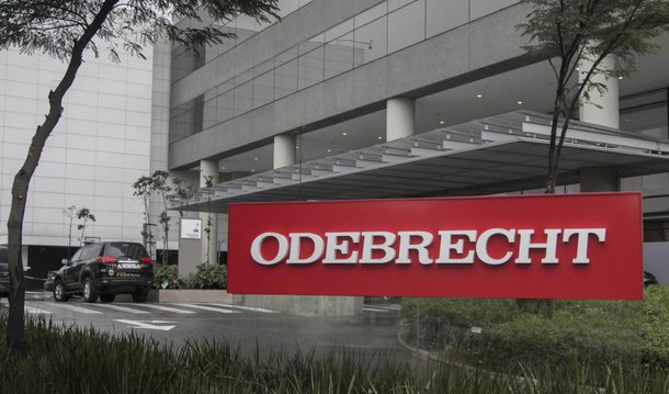Bancos brasileiros acompanham com atenção os encaminhamentos da Odebrecht em relação às suas dívidas; dos cerca de R$ 100 bilhões que o grupo deve, ao redor de R$ 35 bilhões estão nas mãos de instituições brasileiras; BB, Caixa, Bradesco, Itaú e Santander fizeram empréstimos vultosos ao grupo; a empreiteira entende que precisa de um acerto “ambicioso” com os bancos, que garanta liquidez, enquanto fecha um acordo de leniência com o governo