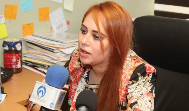 Lucero Guadalupe Sanchez Lopez, de 26 anos e representante de Sinaloa, teria passado o Ano Novo com o ex-líder do maior cartel do estado, além de tê-lo visitado com documentos falsos na prisão, em 2014