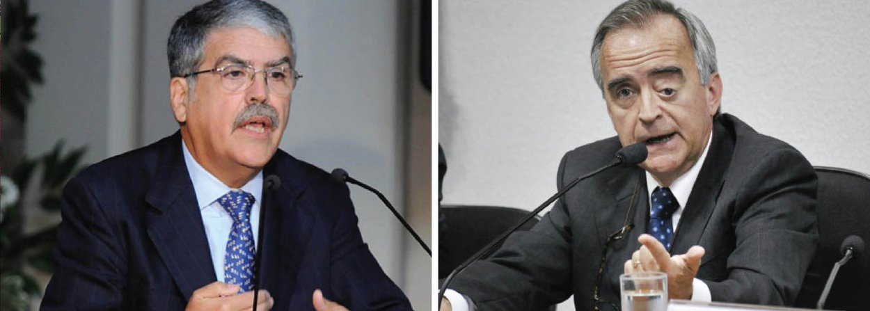 A promotoria federal argentina abriu uma investigação para apurar a participação do ex-ministro Julio De Vido (Planejamento) em um esquema de pagamento de propina na venda de uma empresa da Petrobras; o envolvimento de De Vido, que hoje é deputado federal, no caso foi apontado pelo ex-diretor da Petrobras Nestor Cerveró; segundo o delator, o político argentino pressionou e organizou o pagamento de propina para que a companhia de transporte de energia Transener (que pertencia à Petrobras) fosse vendida para a argentina Electroingeniería; De Vido nega: "Sempre atuei de forma institucional e em defesa do interesse nacional"