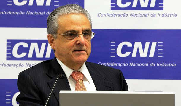 Presidente da Confederação Nacional da Indústria (CNI), Robson Andrade, disse que sua preocupação não reside na velocidade do processo de impeachment, mas com o dia seguinte; segundo ele, caso a presidente consiga permanecer no cargo, o setor empresarial terá que trabalhar em conjunto com ela; e no caso do afastamento da presidente, Andrade disse que o novo governo terá que agir de forma rápida e dura; "Se não tomar medidas drásticas e duras, vamos continuar do mesmo jeito", disse