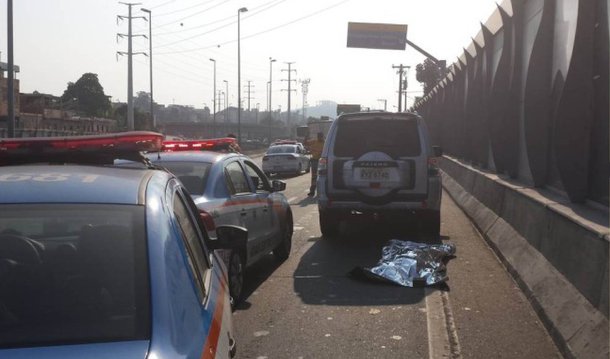 Uma poesia sobre a morte da jovem de 17 anos, mais uma vitima de bala perdida na linha amarela, no Rio de Janeiro