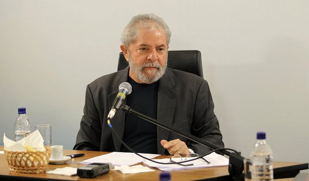 Recado implícito e explicito de Lula é que quer esquecer 2015. E que quer tanto um governo mais ativo no debate político como um PT mais organizado para os embates que virão. Lula desenhou uma estratégia para 2016