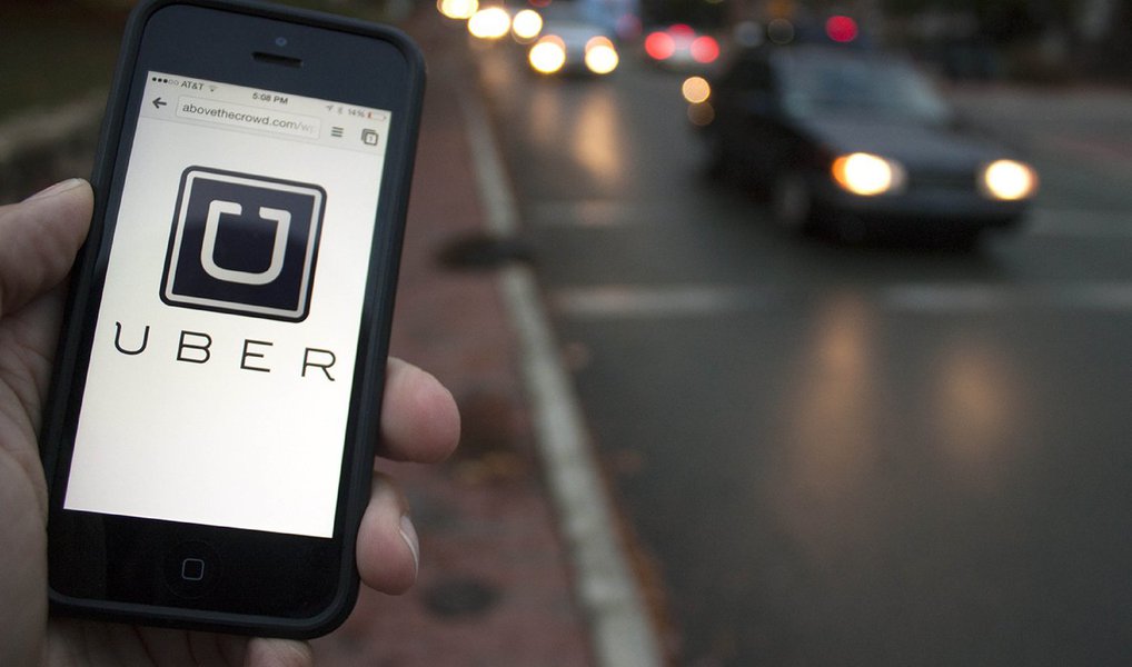 A Justiça do Rio manteve, em segunda instância, decisão liminar que libera o serviço de táxi Uber; o Tribunal de Justiça do Rio (TJRJ), negou agravo de instrumento impetrado pelo município do Rio de Janeiro contra decisão em primeira instância favorável ao Uber