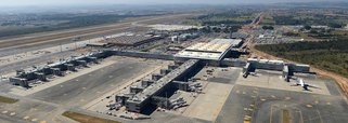 Terminais de Natal, Guarulhos, Brasília, Viracopos, Galeão e Confins já receberam R$ 13,4 bilhões em investimentos; outros quase R$ 13 bilhões estão previstos para os próximos anos; e, com a nova rodada de concessões, anunciada em junho e prevista para 2016, serão mais R$ 8,5 bilhões nos aeroportos de Fortaleza, Salvador, Florianópolis e Porto Alegre