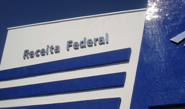 Os créditos tributários (impostos não pagos, multas e juros) lançados pela Receita Federal chegaram a R$ 125,6 bilhões no ano passado; volume representa uma queda de 16,55% em comparação com o exercício anterior (R$ 150,5 bilhões)
