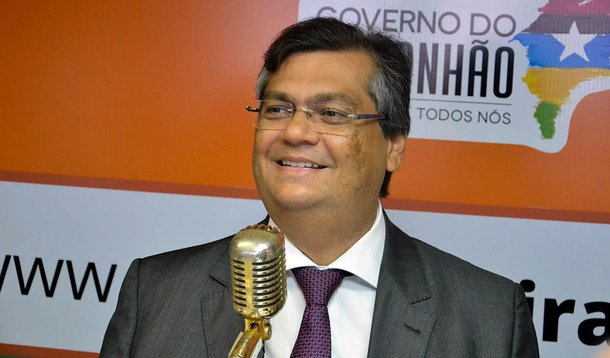 Embora seja um aliado e considere um golpe a tentativa de impeachment da presidente Dilma, o governador Flávio Dino garantiu, após a inauguração do IEMA , no antigo Colégio Maristas, que o governo vai cumprir a sua missão que é assegurar a livre manifestação de todos; "O Maranhão pode se manifestar livremente. Essa é a orientação que já transmiti ao sistema de segurança; de modo que todos aqueles que queiram participar do dia 13, contra ou a favor do governo (Dilma) podem ter a certeza que a polícia vai garantir esse direito"