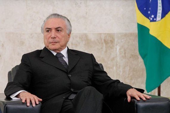 Com cara de quem aprontou e termina o ano sem o merecido corretivo, cinicamente, Michel Temer fez o balanço do seus sete meses de governo