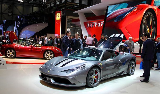 A Fiat Chrysler (FCA) vai vender até 10 por cento da Ferrari no IPO e usar os recursos para ajudar a pagar seu plano de recuperação e impulsionar as vendas globais a 7 milhões de carros em 2018, e competir com rivais como BMW e Volkswagen