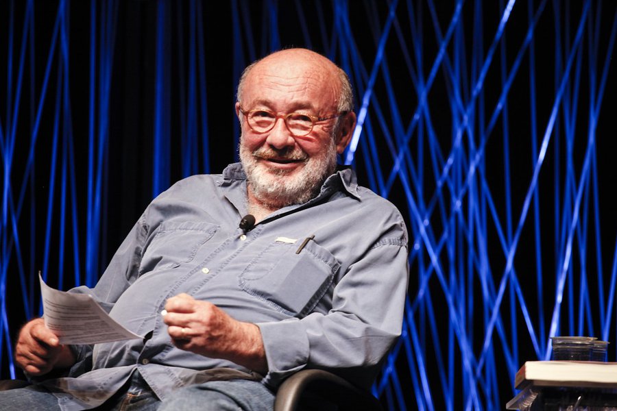 Jornalista Ricardo Kotscho relembra a crônica "A Política Republicana", de Lima Barreto, publicada na revista A.B.C., a qual "parece que foi escrita na semana passada, antes do feriadão, tal é a sua atualidade"; "Qualquer semelhança com o noticiário político dos últimos muitos dias não é mera coincidência", comenta ele; confira