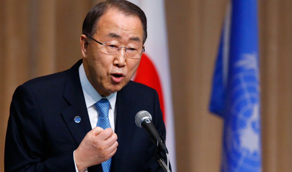 Por meio de nota, o secretário-geral da Organização das Nações Unidas (ONU), Ban Ki-moon, disse estar acompanhando os acontecimentos no Brasil; segundo o comunicado, Ban Ki-moon pediu calma e diálogo a todos os setores da sociedade brasileira além de afirmar que acredita que as autoridades do país "vão honrar os compromissos democráticos do Brasil, aderindo ao Estado de Direito e à Constituição" 