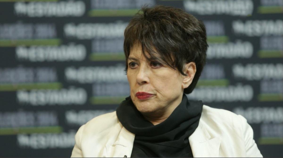 Em entrevista ao jornal GGN, a pesquisadora e professora da Unicamp Walquíria Leão Rego, autora do livro "Vozes do Bolsa Família", o governo Temer - "ilegítimo"- e setores do Judiciário e da mídia "estão construindo uma narrativa para pregar que o Bolsa Família era a compra de votos institucionalizada do PT" e, assim, desqualificar o programa e esvaziá-lo pouco a pouco