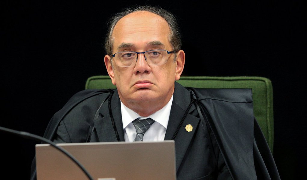 Próximo presidente do TSE (Tribunal Superior Eleitoral), o ministro Gilmar Mendes não vê viabilidade para novas eleições gerais em outubro deste ano nem em 2017: "Se essa ideia for adiante, certamente vai suscitar questionamentos. Para que ocorra, seria necessário alterar a Constituição. E ainda que se consiga, a questão prática é complicadíssima. Realizar eleições requer um gigantesco trabalho e planejamento", disse