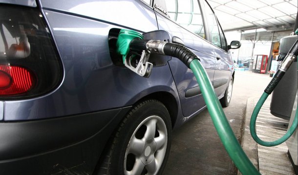 O governo brasileiro não avalia no momento elevar a Contribuição de Intervenção no Domínio Econômico (Cide) para gasolina, disse o diretor do Departamento de Biocombustíveis do Ministério de Minas e Energia, Ricardo Dornelles; segundo ele, recentemente a indústria de cana-de-açúcar apresentou demanda de elevar para R$ 0,60 centavos por litro o valor da Cide, ante os atuais R$ 0,10