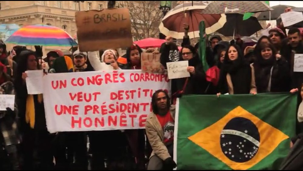 O Movimento Democrático 18 de Março (MD18), formado por brasileiros que vivem na França, organizou uma nova manifestação para este domingo, 17 de abril, às 15h, no mesmo local onde tem se reunido desde o início de março: a Place de La République, no centro de Paris; o principal objetivo da manifestação é reforçar o coro do povo brasileiro contra o impeachment da presidenta Dilma Rousseff e contra a desarticulação da democracia brasileira