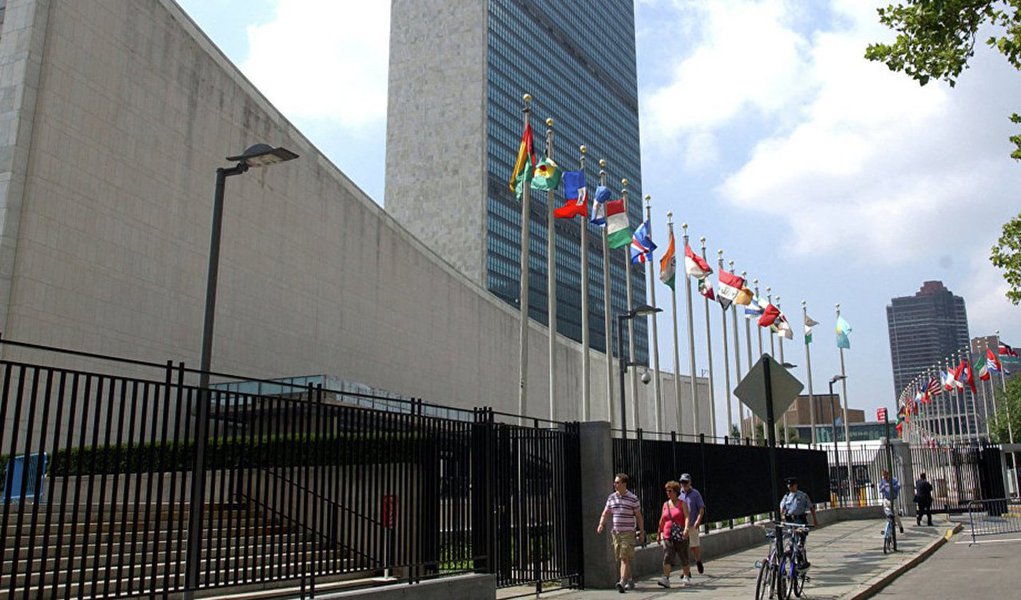 Organização das Nações Unidas (ONU) votará nesta terça-feira (27) resolução que prevê o fim do bloqueio norte-americano a Cuba; votação ocorre poucos meses depois do restabelecimento das relações diplomáticas entre Cuba e Estados Unidos