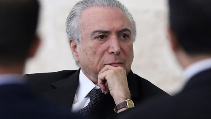 Temer, o novo Presidente da República biônico, tenta se legitimar ´todo custo. Recentemente ele escreveu: "Eu vou salvar o Brasil", montando um governo provisório do tipo "Frankenstein" e ressuscitando assim os mortos vivos de 1.500, que na verdade nunca morreram