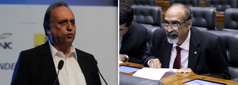 O governador do Rio, Luiz Fernando Pezão, exonerou o pastor Ezequiel Teixeira (PMB) do cargo de secretário estadual de Assistência Social e Direitos Humanos; o cargo será ocupado pelo atual secretário de Governo, Paulo Melo (PMDB); Ezequel atacou uma das principais bandeiras da própria pasta, o Rio Sem Homofobia; ele chegou a comparar a homossexualidade a doenças como Aids e câncer