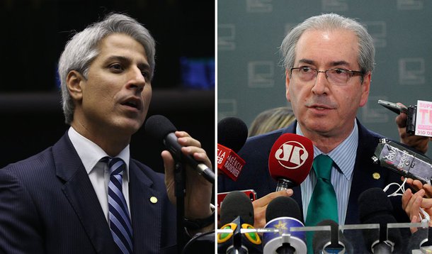 Líderes do Psol, Rede, PSB, PSDB, PPS e DEM protocolaram na Procuradoria-Geral da República, nesta quarta-feira 25, pedido de afastamento do deputado Eduardo Cunha (PMDB-RJ) da Presidência da Câmara ; "Da mesma maneira que o Procurador-Geral da República teve coragem de pedir a prisão de um senador no exercício do mandato, ele disse que analisaria os dados da nossa representação (...) que teria a mesma coragem para pedir o afastamento do presidente da Câmara", afirmou Alessandro Molon (Rede-RJ)