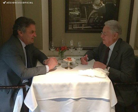 Aécio não se fez de rogado e publicou foto do jantar, em seu facebook, com o grão-tucano de 84 anos, no qual, "inspirados" e irresponsavelmente golpistas, conspiraram, recorrentemente, contra o mandato da presidente Dilma Rousseff