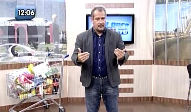 Durante apresentação do programa Balanço Geral, exibido pela TV Record do Tocantins, o apresentador Marco Poggio disse acompanhar as ações do Governo do Flávio Dino pelas redes sociais e que, no momento, "o Maranhão está bombando"; segundo a gestão atual "mudou a cara do estado"; "O cara (Flávio Dino) conversa com empresários, com as pessoas mais humildes. Ele conseguiu fazer uma coisa que há muito tempo não tinha no Maranhão: Unir todos os maranhenses a favor do Maranhão”, afirmou o jornalista