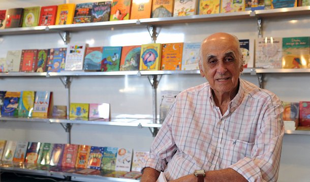 “O brasileiro talvez não seja mais corrupto do que o americano, o francês ou o argentino, mas é, ou era, o que mais tinha a sensação de que nada acontecia aos poderosos que assaltavam os cofres públicos”, afirma o colunista Zuenir Ventura; segundo ele, isso leva a ‘Lava Jato a adquirir ainda mais importância por ter exposto ao público de forma inédita as tenebrosas transações entre servidores, políticos e empresários’