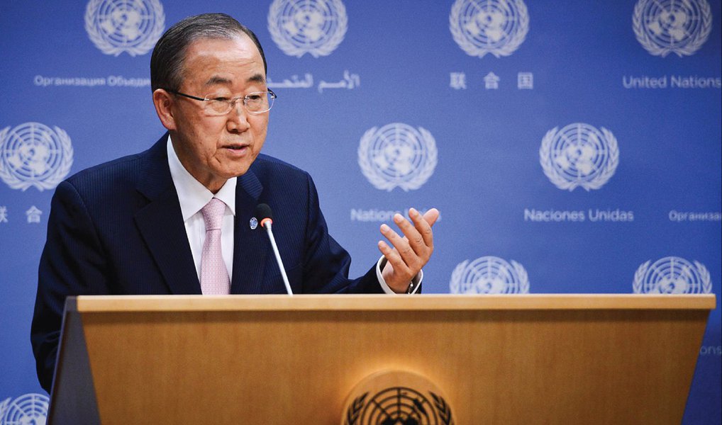 Um dia depois da Câmara aprovar a abertura do processo de impeachment da presidente Dilma Rousseff, a Organização das Nações Unidas (ONU) afirmou que o país tem "tradição democrática" e "instituições de Estado fortes"; "O Brasil tem uma tradição democrática sólida e instituições de Estado fortes. O secretário-geral está confiante que os atuais desafios do país serão resolvidos por estas instituições em conformidade com a Constituição e o quadro legal", disse Stéphane Dujarric, porta-voz do secretário-geral da ONU