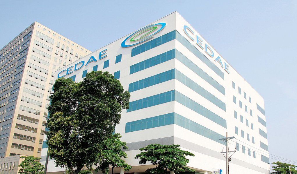 Rio de Janeiro, Rio Grande do Sul, Espírito Santo, Pará e São Paulo já estudam privatizar estatais, com o apoio do BNDES, como parte da renegociação das dívidas estaduais com a União; além da Cedae, empresas como a capixaba Cesan, de saneamento, e as gaúchas Sulgás e CEEE, de energia, poderão ser concedidas; Minas Gerais também cogita vender ativos