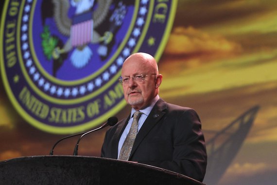 O diretor da Inteligência Nacional dos EUA, James Clapper declarou que "está muito preocupado" com a atividade do canal de televisão russo RT que, segundo disse ele, está sendo realizada contra os EUA; "Quanto ao RT, ele é apoiado e financiado em grande escala pelo governo russo. Ele também está promovendo ativamente um determinado ponto de vista, tratando o nosso sistema com desprezo, atribuindo-nos [aos EUA] hipocrisia em relação aos direitos humanos, etc.", declarou Clapper na sessão do Senado sobre o combate às ameaças cibernéticas
