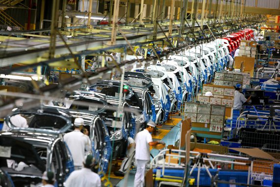 Produção nacional de veículos subiu 3,2% em maio sobre abril, para 175,3 mil automóveis, comerciais leves, caminhões e ônibus, segundo dados da Anfave; acumulado anual registra queda de 24,3% sobre o período de janeiro a maio do ano passado