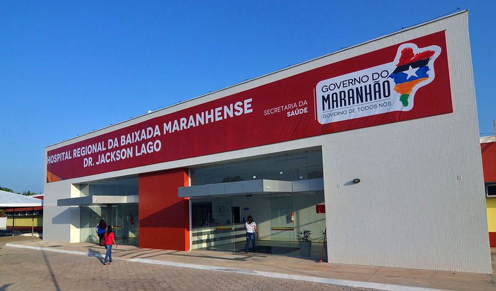 O governo do Maranhão deverá inaugurar, este ano, novos hospitais em Santa Inês, Bacabal e Imperatriz; o anúncio foi feito, nesta semana, pelo secretário de Estado de Saúde, Carlos Lula; a medida faz parte de um projeto amplo de redimensionamento da saúde determinado pelo governador Flávio Dino, de forma a garantir serviços mais eficientes à população; de acordo com o secretário Carlos Lula, o desafio é viabilizar novos serviços sem incrementos que causem grande impacto ao orçamento