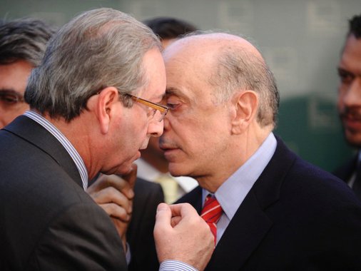 Temer, o conspirador, Cunha, o réu, e José Serra comandam um golpe contra a democracia e contra os beneficiários de programas sociais; são artífices de um golpe contra a Justiça