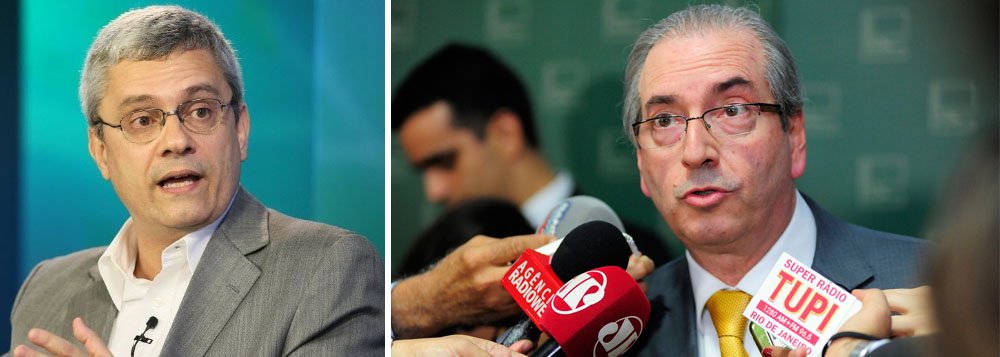 Jornalista Mário Magalhães, do UOL, alertou que o processo de impeachment contra Dilma Rousseff pode atingir também o vice-presidente Michel Temer que, assim como Dilma, assinou decretos de suplementação orçamentária, as chamadas "pedaladas fiscais";"Logo, obedecendo à hierarquia constitucional, o presidente da Câmara dos Deputados assumiria o Planalto. Sim, o Eduardo Cunha", afirma Magalhães; "Se ele, simulacro de ditador, já faz o que faz na presidência da Câmara, imagina na Presidência da República"