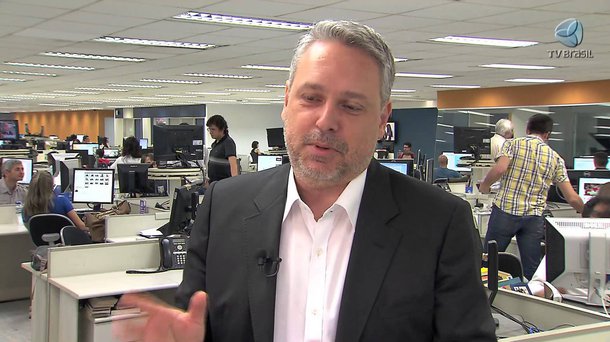 "Temer agiu como despachante do interesse particular de Geddel junto a outro ministro. Não havia interesse público", disse, nas redes sociais, o jornalista José Roberto de Toledo, principal colunista político do Estado de S. Paulo