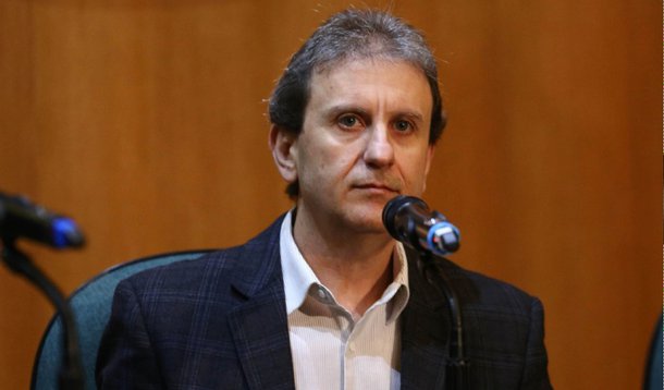 O Supremo Tribunal Federal (STF) deve decidir na próxima quarta (26) a validade dos acordos de delação premiada do doleiro Alberto Youssef, principal delator do esquema de corrupção investigado pela Operação Lava Jato; será a primeira vez que o plenário julgará um tema relacionado à Lava Jato; a Corte deverá julgar um recurso no qual a defesa de um dos executivos de empreiteira presos na operação pede a anulação dos depoimentos