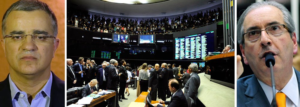 Colunista Kennedy Alencar afirmou nesta quinta-feira, 6, que os partidos políticos agem com "irresponsabilidade econômica na Câmara" e que a oposição se nega a estabelecer diálogo com a presidente Dilma Rousseff; para ele, o presidente da Casa, Eduardo Cunha (PMDB), colocou a PEC que vincula os salários de advogados públicos e de delegados aos vencimentos dos ministros do STF "apenas para desgastar o governo"; "Ora, isso tem nome: sabotagem política do governo utilizando a Câmara e prejudicando a economia", criticou; "A oposição também fica mal na foto. É coadjuvante de Eduardo Cunha e se comporta com irresponsabilidade política e econômica", completou Kennedy