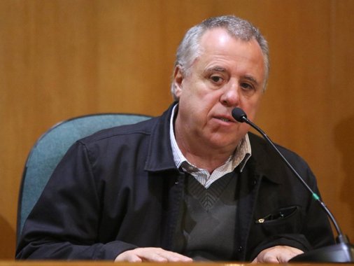 O presidente do Supremo Tribunal Federal, ministro Ricardo Lewandowski, concedeu liberdade ao publicitário Ricardo Hoffmann, ex-executivo da agência Borghi Lowe; para a PGR, não há evidências de que Hoffmann possa interferir nas investigações caso saia da prisão; o publicitário foi condenado em setembro a 12 anos e 10 meses de reclusão