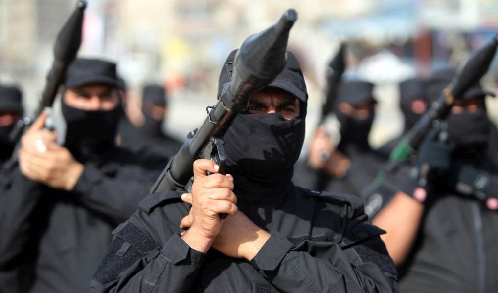 Extremistas ligados ao grupo Estado Islâmico ameaçaram realizar ataques na Rússia "muito em breve"; por meio de uma mensagem gravada em vídeo, jihadistas afirmam  que em "breve, muito em breve, o sangue será derramado como um oceano", Rússia tem realizado contínuos ataques aéreos contra posições do EI na Síria