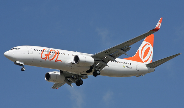 A Gol receberá investimento de até 146 milhões de dólares vindo de seu controlador, o fundo FIP Volluto, e da parceira norte-americana Delta Air Lines, informou a empresa brasileira nesta sexta (10); o fundo aplicará até 90 milhões de dólares na empresa e a Delta os 56 milhões restantes em um aumento de capital a ser realizado com emissão de novas ações preferenciais da Gol; os termos do aumento de capital serão divulgados em 14 de julho