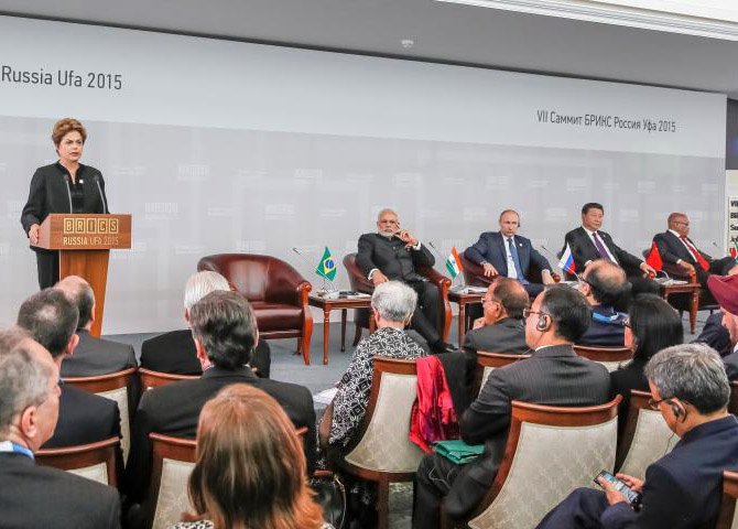 Dilma é decidida e tem dado mostras de ser detentora de profundas convicções de um novo tempo para construção soberana, democrática, solidária e de progresso social para nossa grande nação