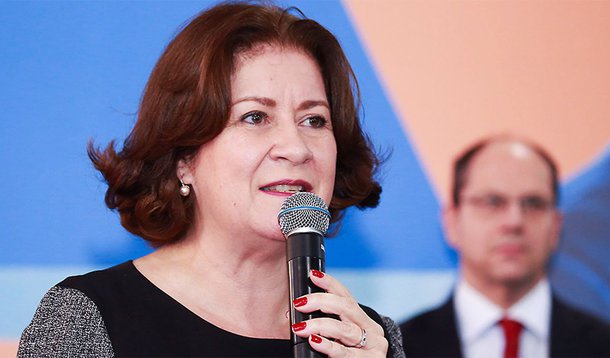Na presidência da Caixa, Miriam Belchior avisou que pretende discutir nomeações com a presidente Dilma Rousseff e com Aloizio Mercadante, na Casa Civil; precaução teria como objetivo evitar escândalos de corrupção como o que atingiu a Petrobras 