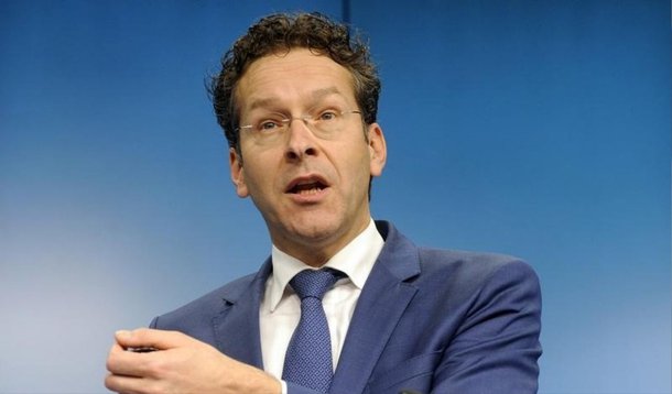 A decisão da Grécia de convocar um referendo sobre as demandas de seus credores não a isenta de pagar suas dívidas, disse o presidente do grupo dos ministros das Finanças da zona do euro, Jeroen Dijsselbloem, neste sábado; "É responsabilidade do governo grego em cumprir com as suas obrigações, primeiramente com o FMI", disse ele