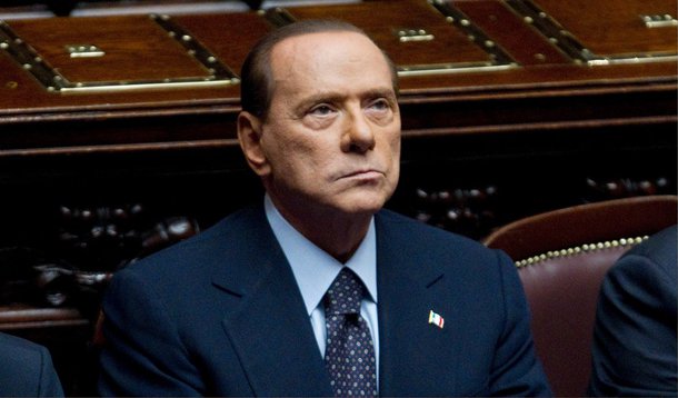 Procuradoria de Nápoles pediu uma pena de cinco anos de prisão para o ex-primeiro-ministro italiano Silvio Berlusconi, acusado de ter corrompido um senado; decisão do tribunal deverá sair no dia 8 de julho.; o ex-chefe do governo italiano, de 78 anos, poderá recorrer no caso de ser condenado