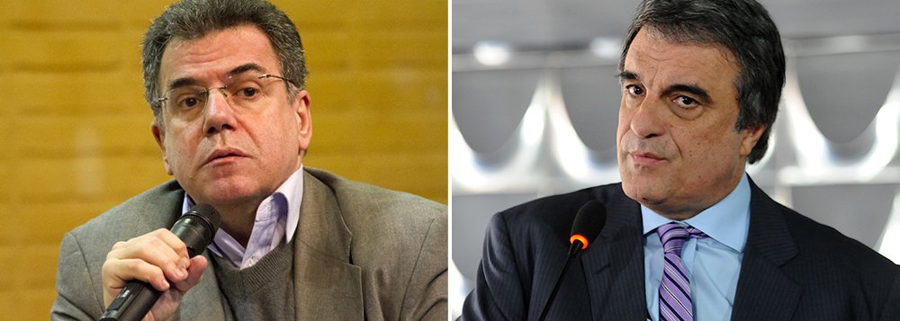 Gerardo Caetano disse ter sido espancado e algemado por policiais federais pouco após o desembarque, durante conexão que fazia no Aeroporto Internacional do Rio de Janeiro, quando vinha de Madri rumo a Montevidéu; o ministro da Secretaria-Geral da Presidência, Miguel Rossetto, enviou uma carta a Caetano com um pedido de desculpas em nome do governo; titular da Justiça, José Eduardo Cardozo, determinou abertura de sindicância sobre o caso