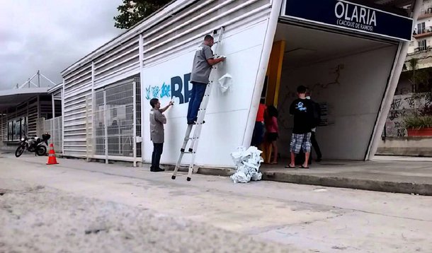 Apenas cinco dias depois de ter sido restaurada, a Estação Olaria – Cacique de Ramos do BRT Rio voltou a ser atacada; dessa vez, além das pichações, foram roubados equipamentos necessários para a segurança viária do sistema de ônibus exclusivos: a câmera que acompanha a circulação dos ônibus no sentido Galeão, dois sensores, que sincronizam a abertura de portas da estação com chegada do ônibus, e um semáforo que informa ao motorista sobre a abertura das portas