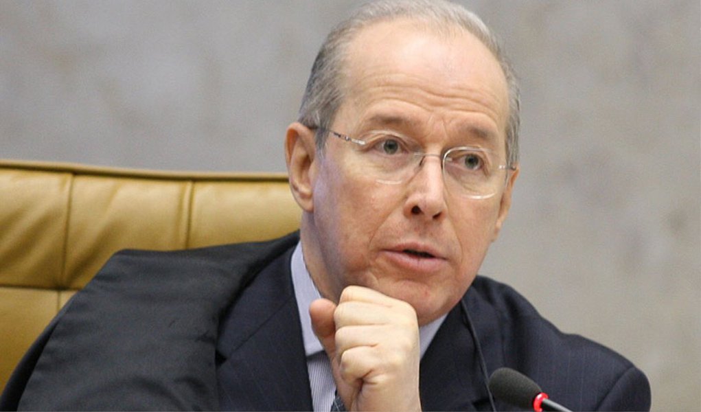 O ministro do STF Celso de Melo será o relator da Ação Direta de Inconstitucionalidade (ADI) ingressada pelo Diretório Nacional do Partido dos Trabalhadores contra as mudanças na ParanaPrevidência, o regime de previdência do funcionalismo estadual; a ação é resultado da mobilização da bancada de oposição na Assembleia Legislativa junto com os senadores Gleisi Hoffmann (PT) e Roberto Requião (PMDB) e o presidente estadual do PT, deputado Enio Verri; 